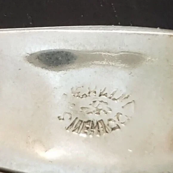 MEXICAN SILVER BRACELETS with INLAID FLOWER MOTIFS OF NATURAL MOTHER OF PEARL - Picture 11 of 11